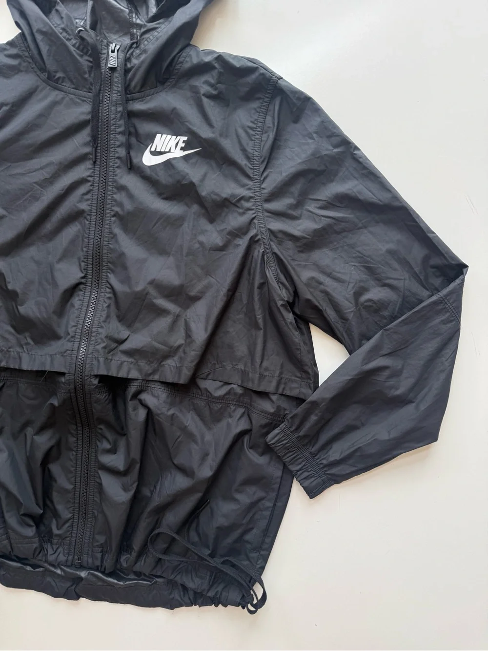 Nike Women's Sportswear Repel Windbreaker Hooded Jacket Size Medium